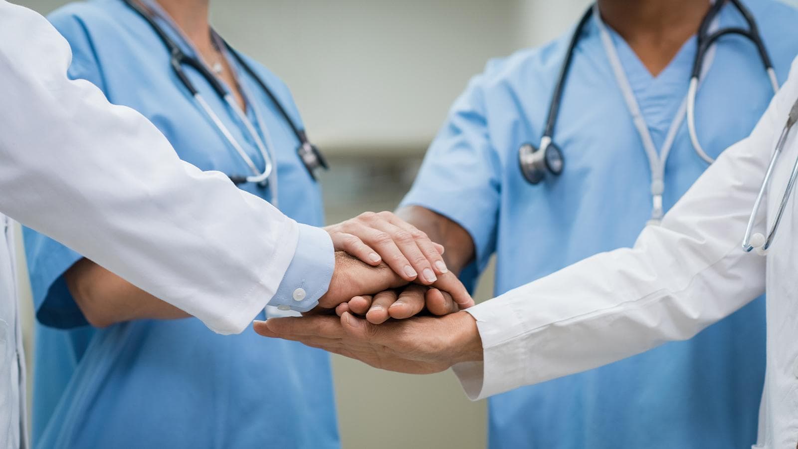Doctors collaborating